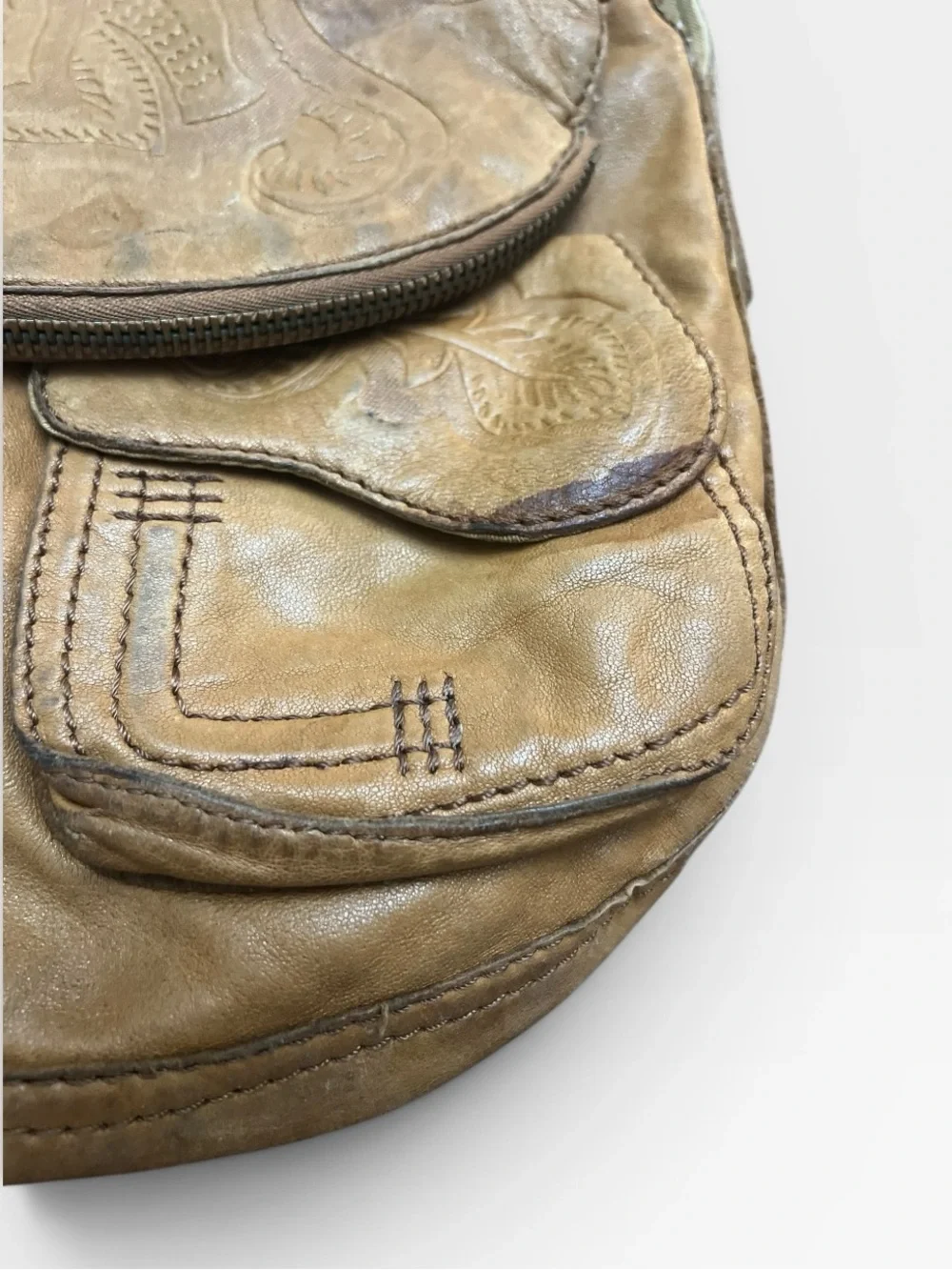 Lucky Brand Ramblin Rose Lambskin Boho Hobo Bag Tan Tooled Y2K